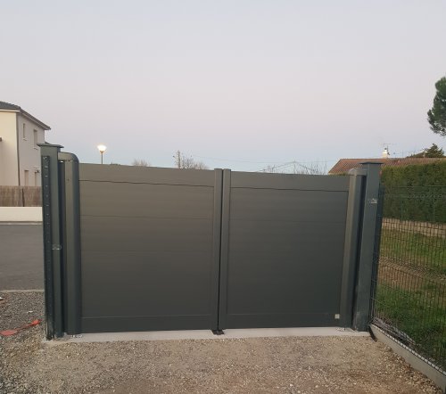 ﻿Pose de portail aluminium gamme AtlanteM Toulouse